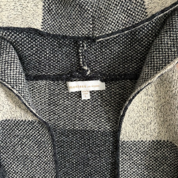 Monteau Black and White Checkered Sweater - Picture 6 of 9